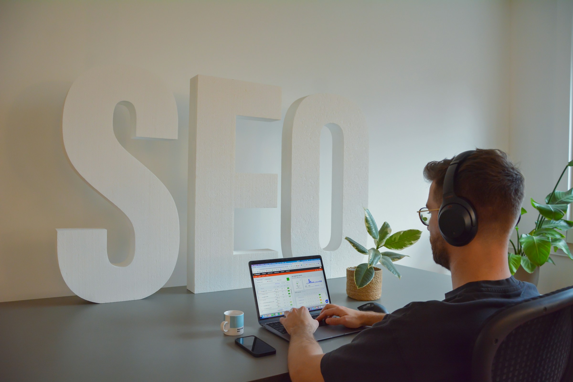 SEO team - Top SEO Platform for B2B